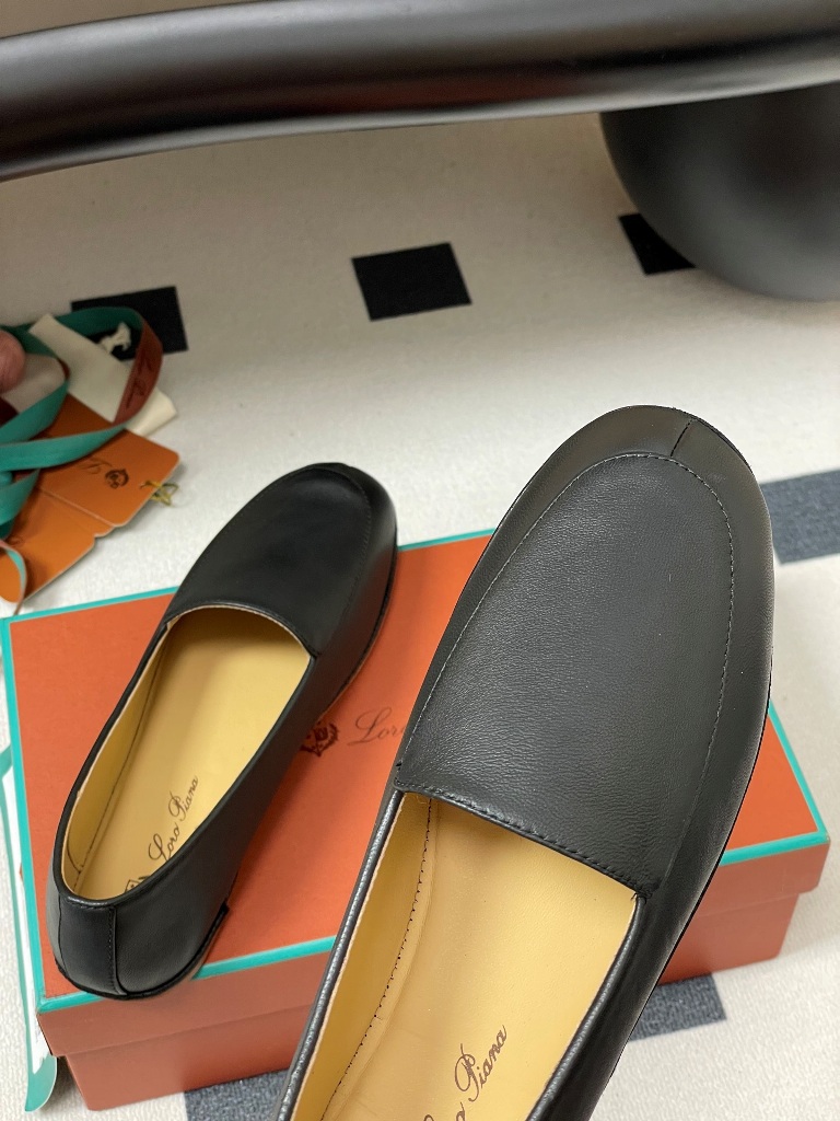 Loro Piana Couple Shoes-005