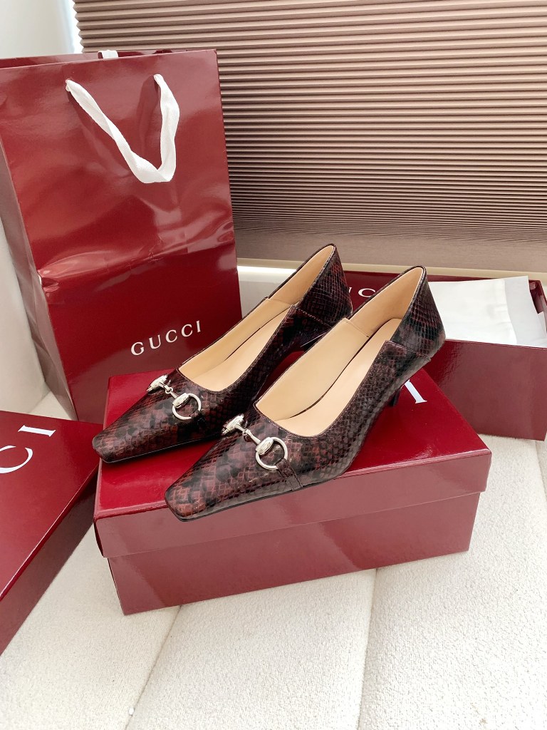 Gucci High Heels(w)-019