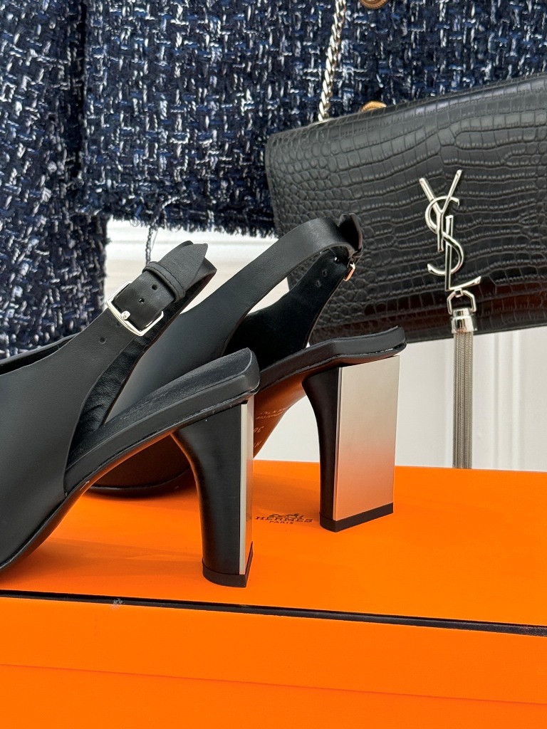 Hermes Sandals(w)-005