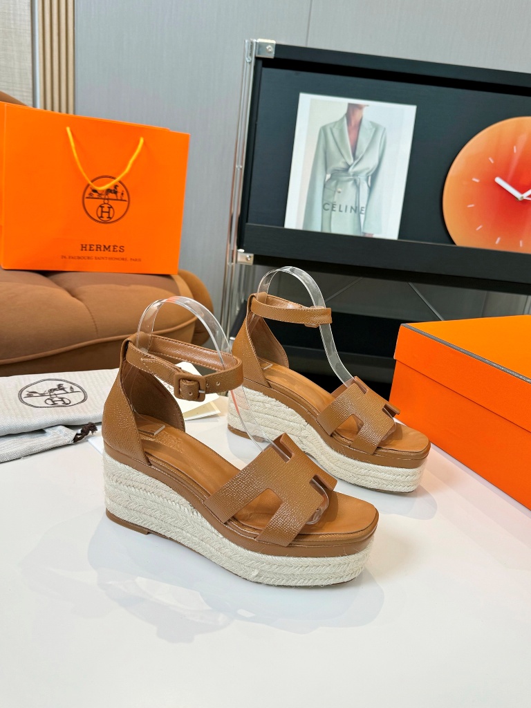 Hermes Sandals(w)-011