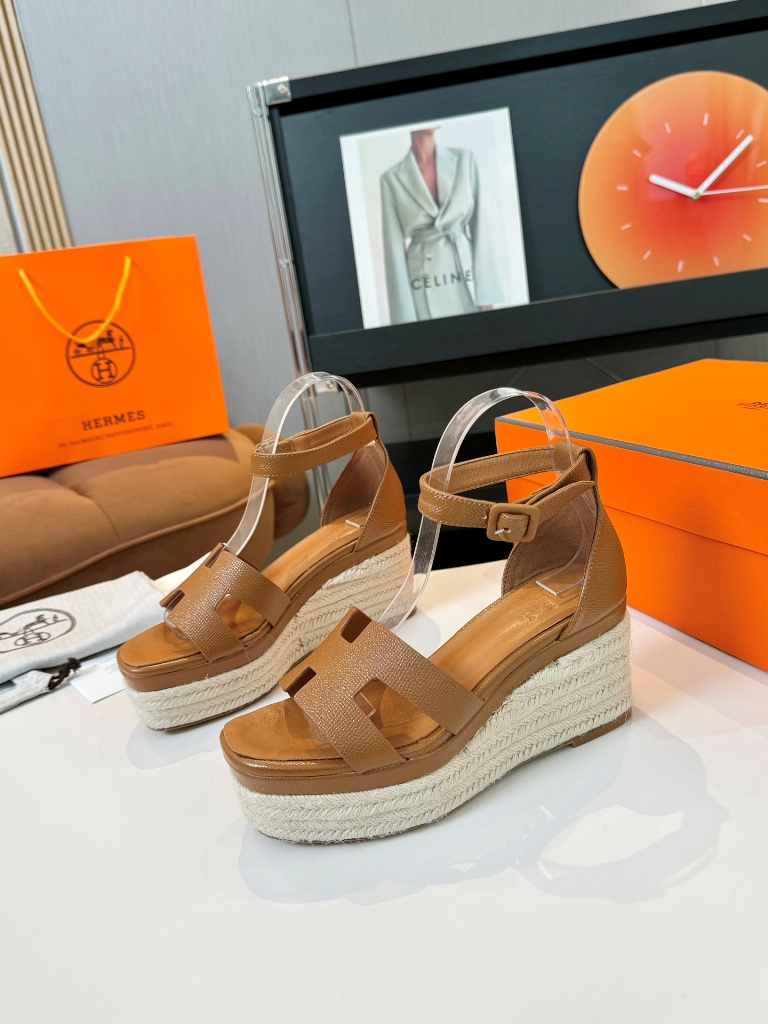 Hermes Sandals(w)-011