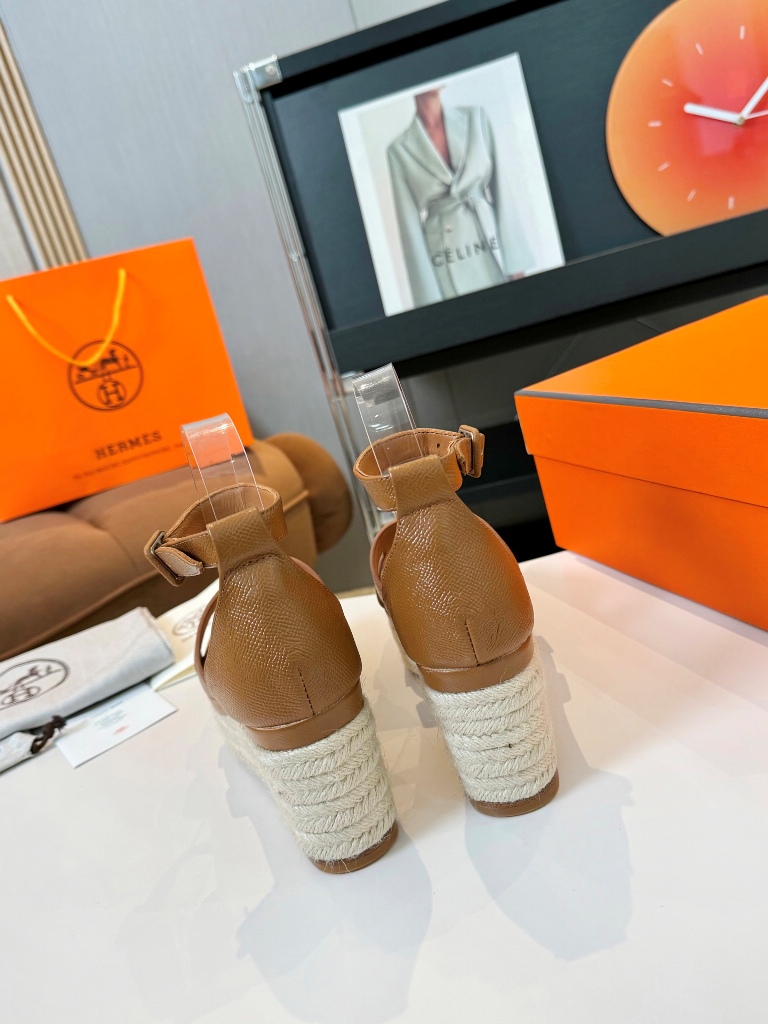 Hermes Sandals(w)-011