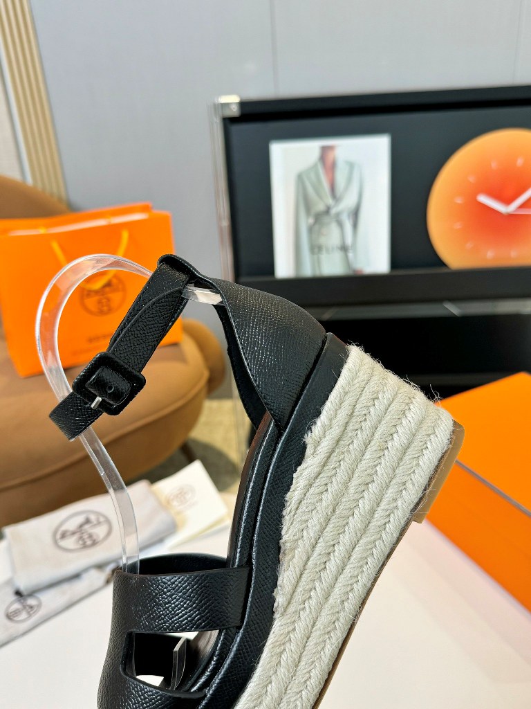Hermes Sandals(w)-010