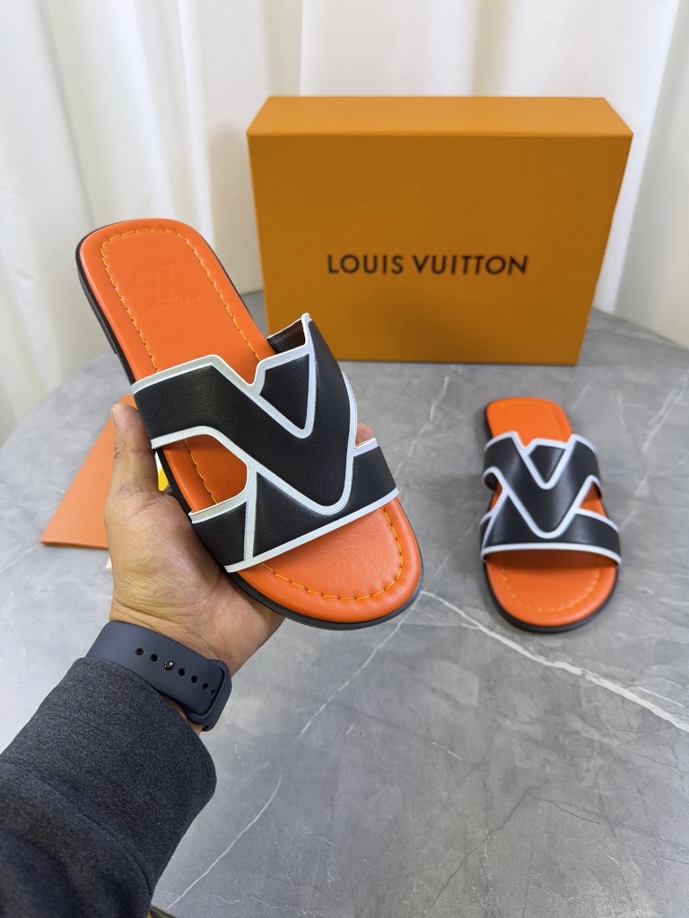 LV Slippers-018