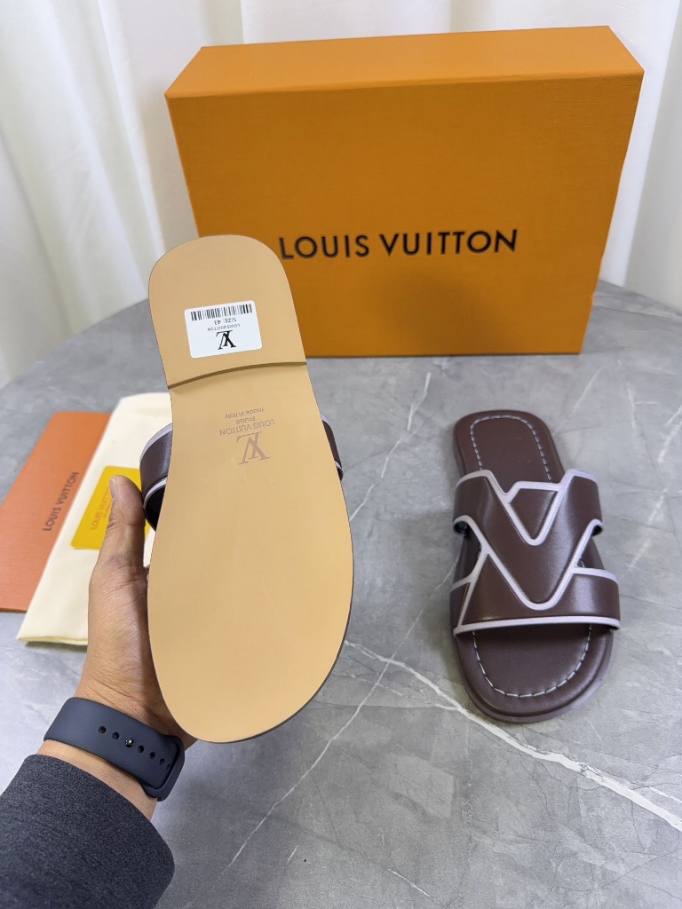 LV Slippers-012