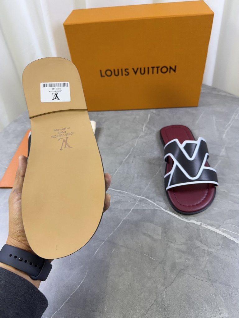 LV Slippers-014