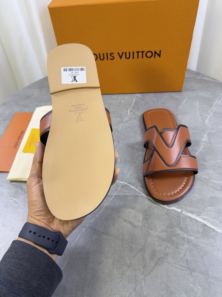 LV Slippers-015