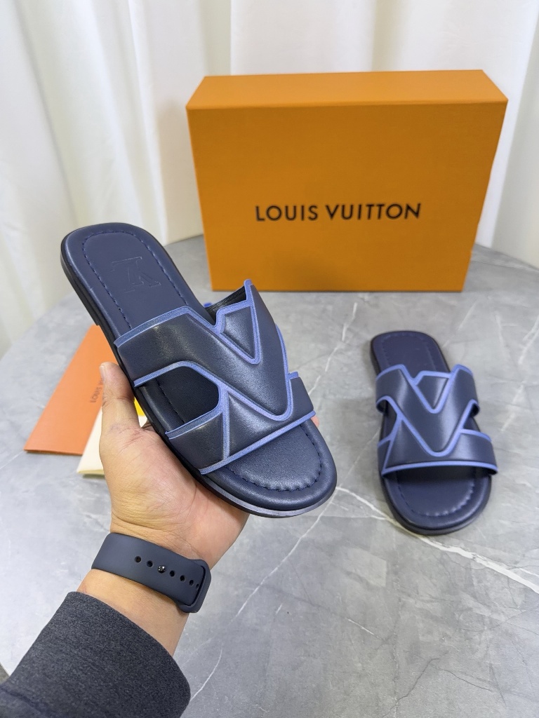 LV Slippers-013