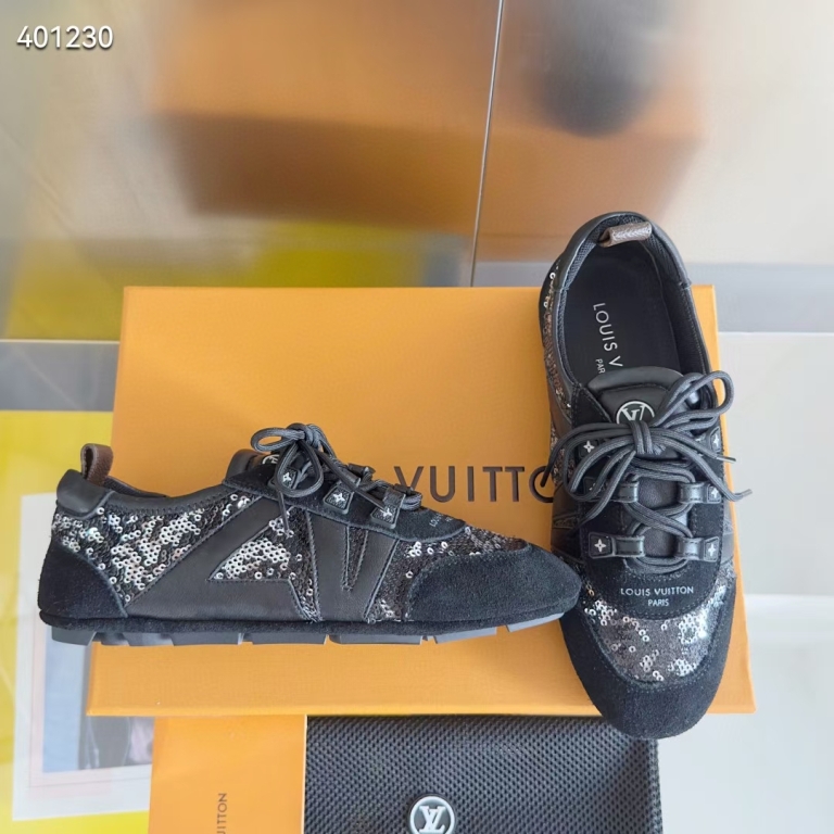 LV Couple Shoes-020