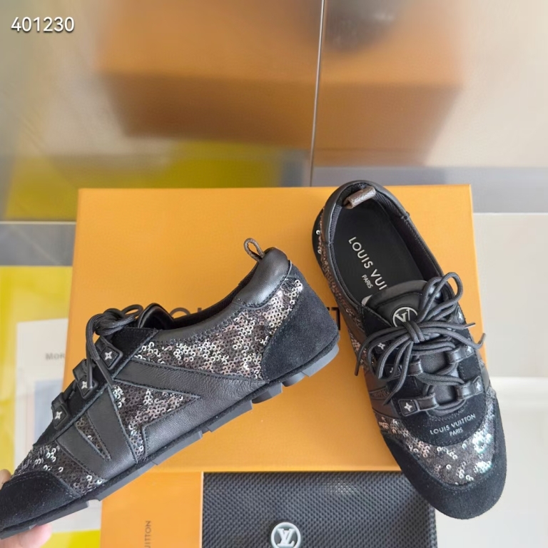 LV Couple Shoes-020