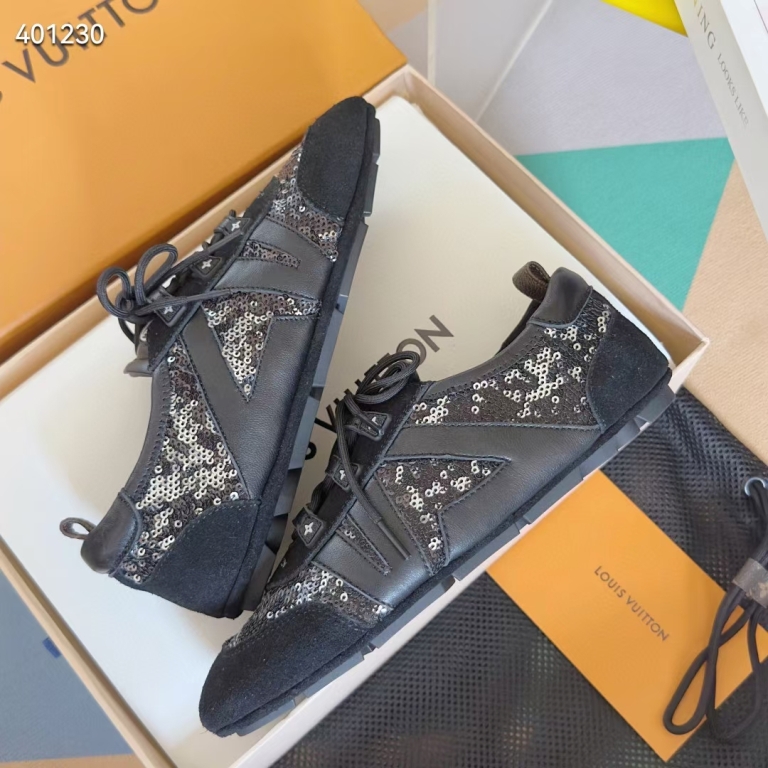 LV Couple Shoes-020