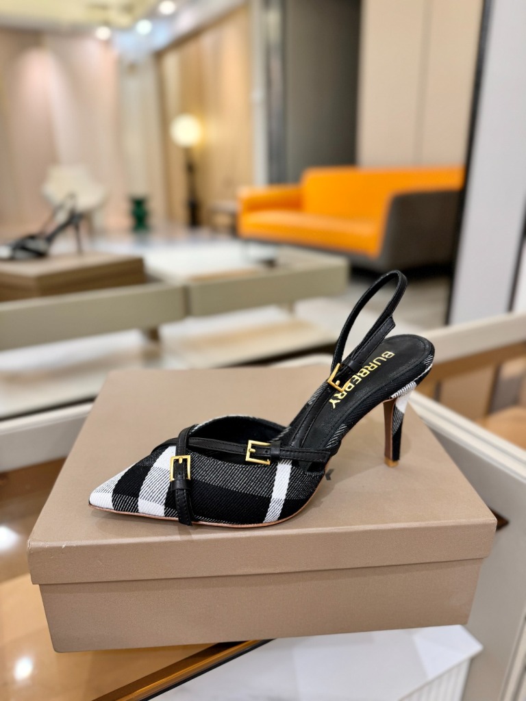 Burberry High Heeled Sandals(w)-012