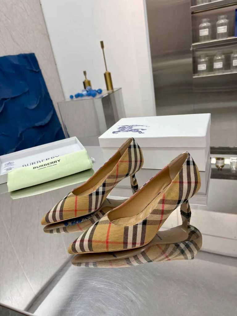 Burberry High Heels(w)-003