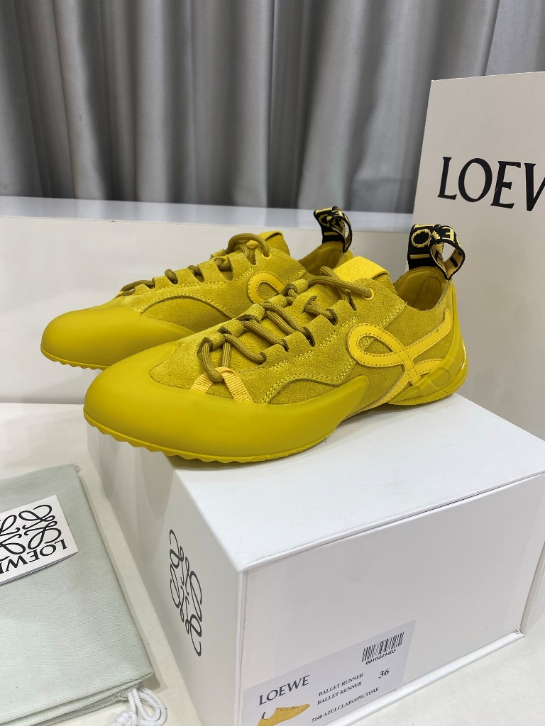 LOEWE Couple Shoes-012