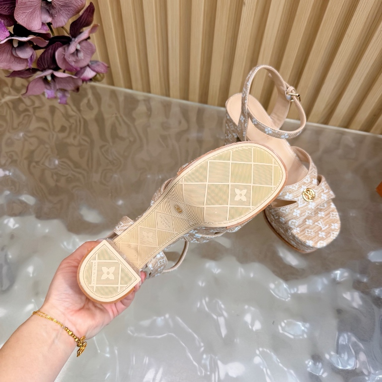 LV High Heeled Sandals(w)-004