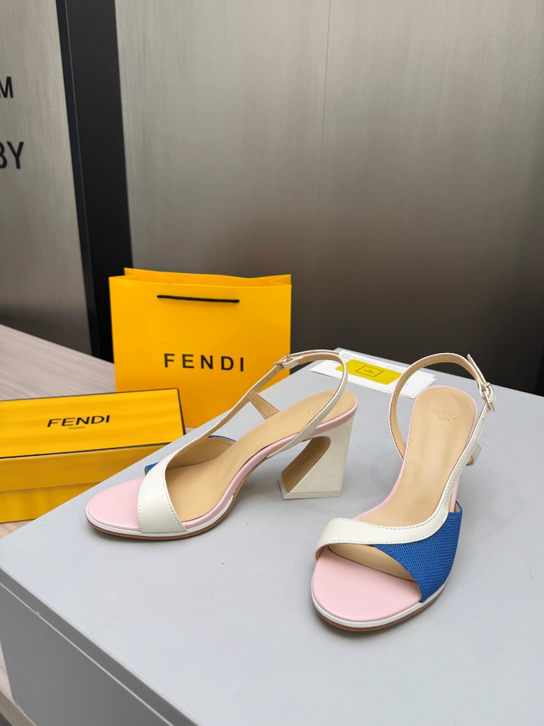 Fendi High Heeled Sandals(w)-005