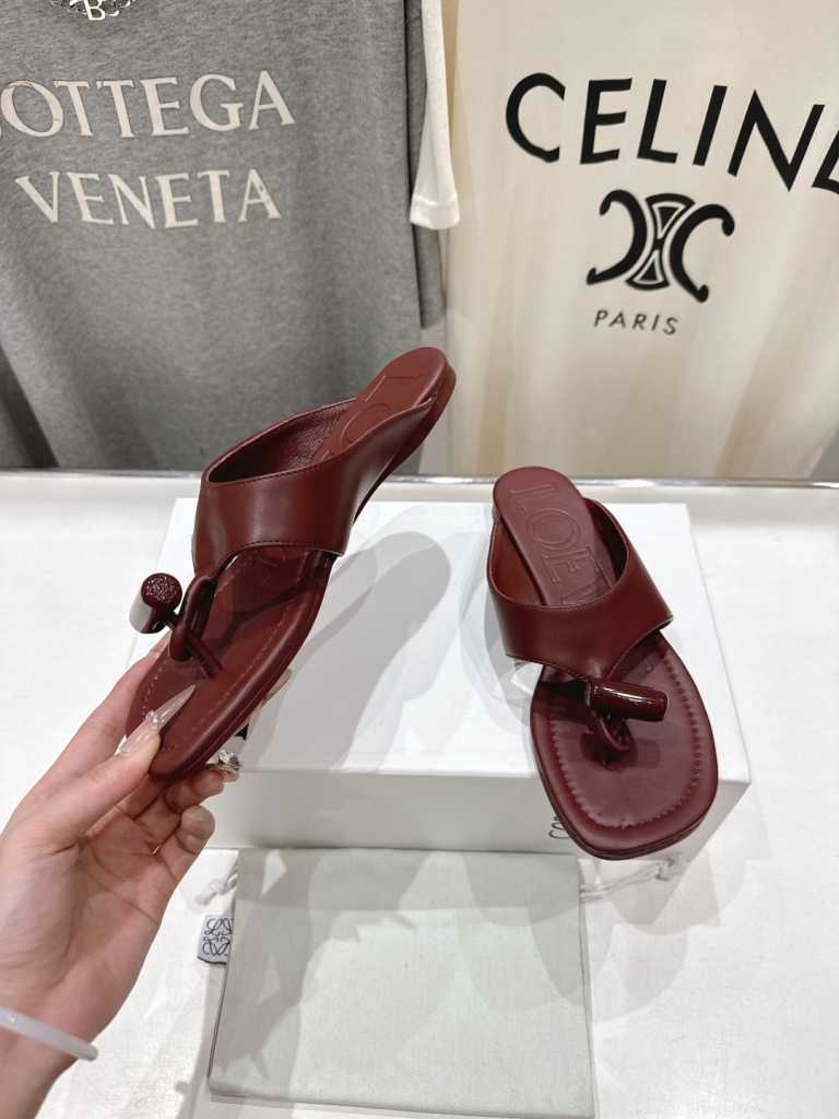 LOEWE Slippers(w)-003