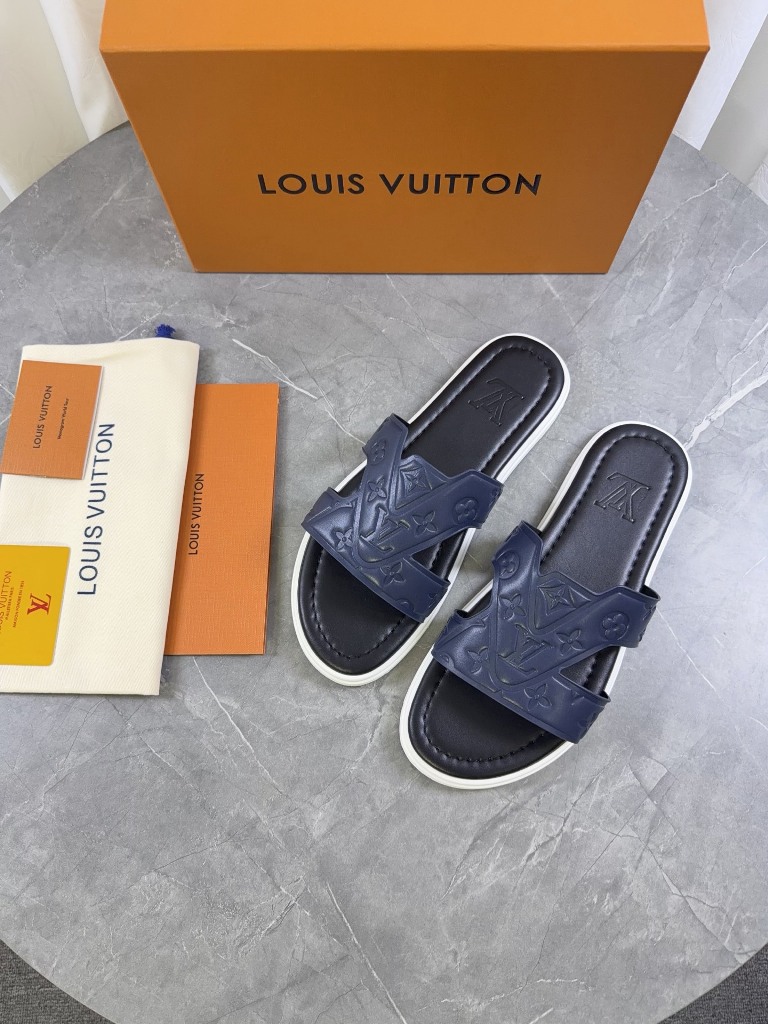 LV Slippers-008