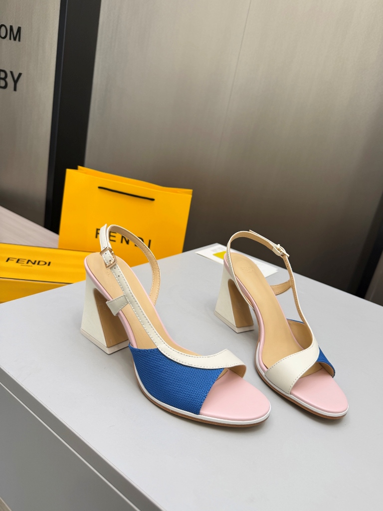 Fendi High Heeled Sandals(w)-005