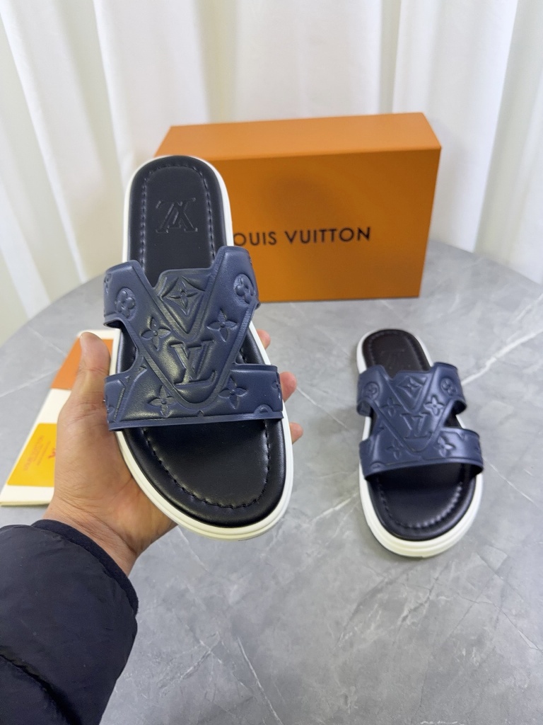 LV Slippers-008