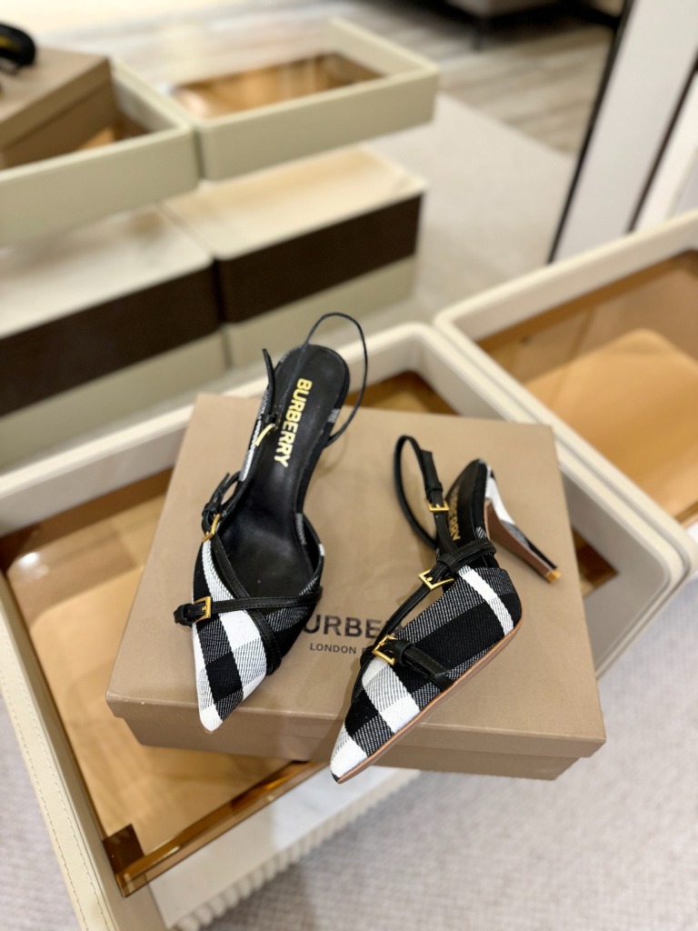 Burberry High Heeled Sandals(w)-012