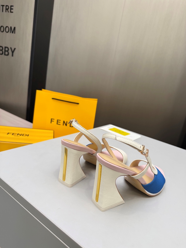 Fendi High Heeled Sandals(w)-005