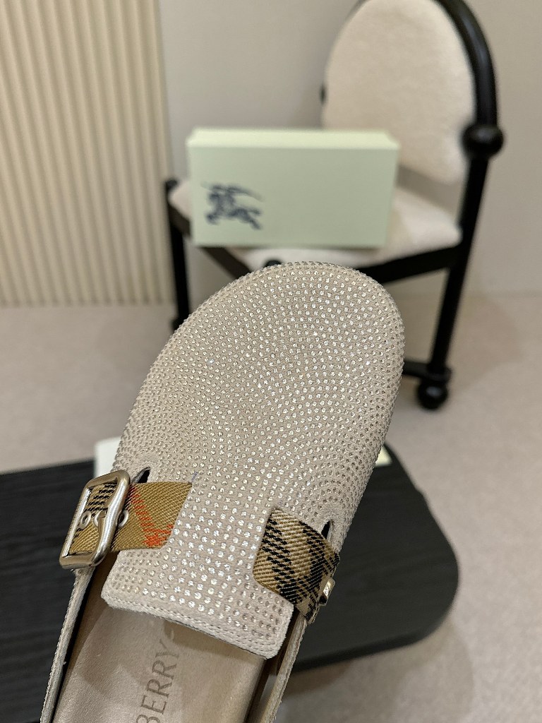 Burberry Slippers-013