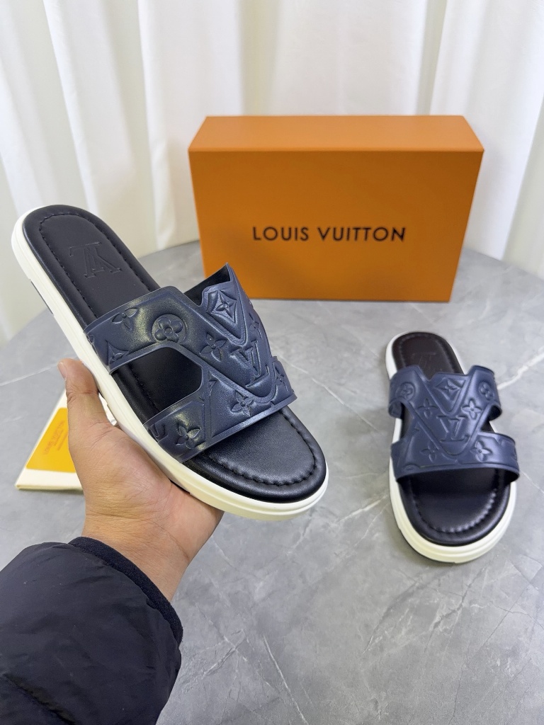 LV Slippers-008