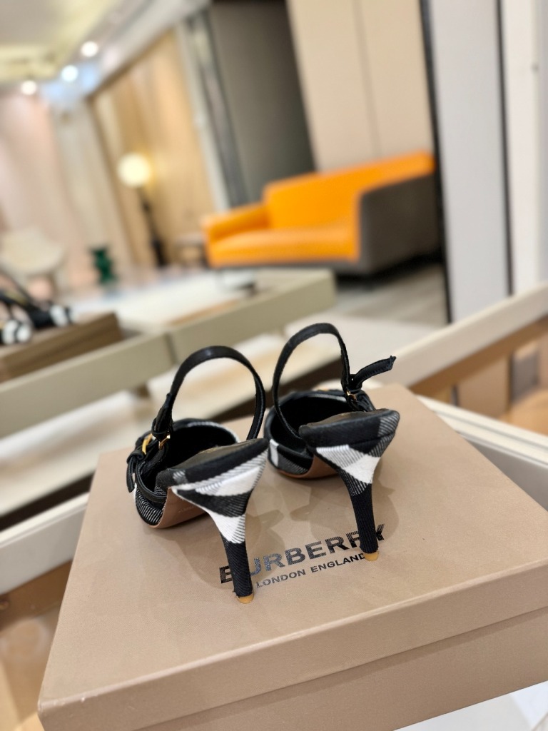 Burberry High Heeled Sandals(w)-012
