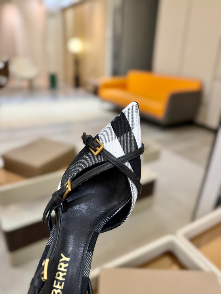 Burberry High Heeled Sandals(w)-012