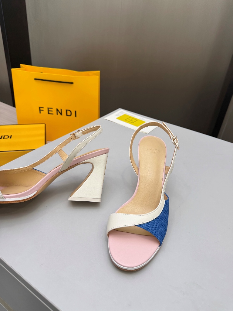 Fendi High Heeled Sandals(w)-005