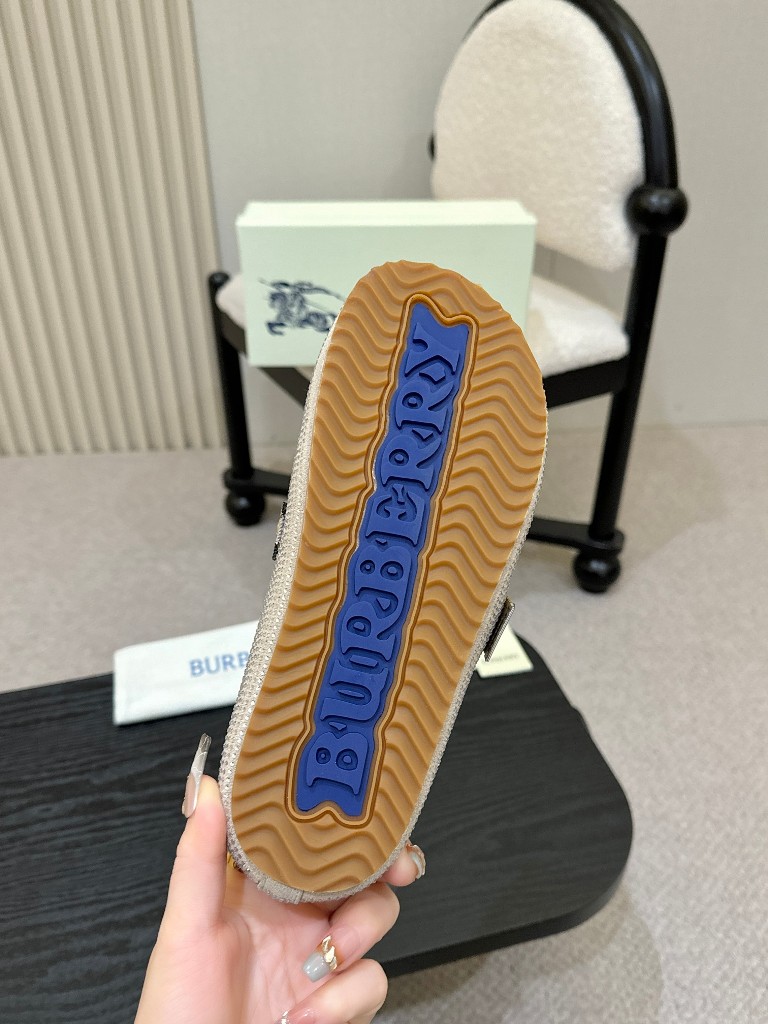 Burberry Slippers-013