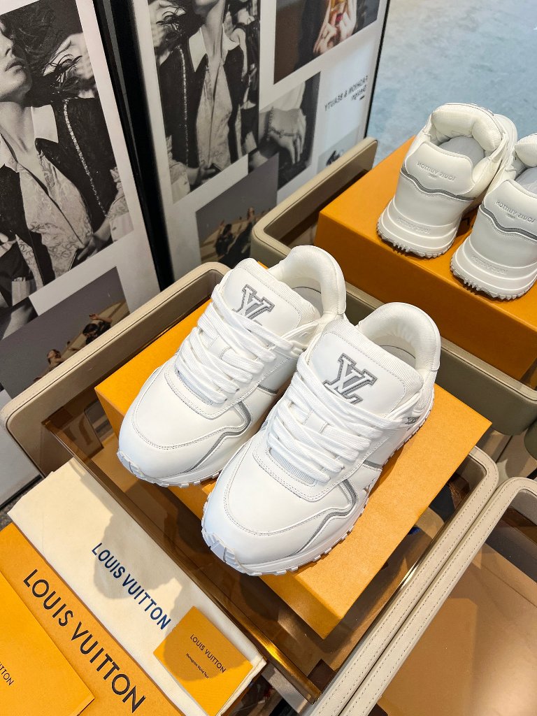 LV Couple Shoes-018