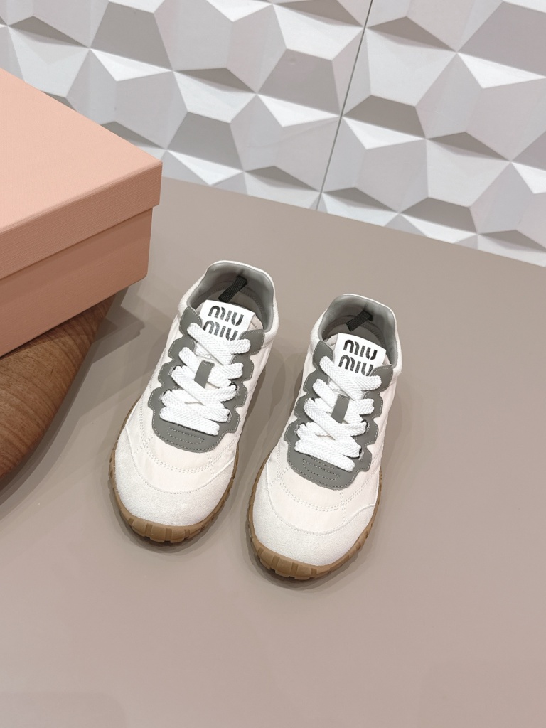MiuMiu Shoes(w)-009