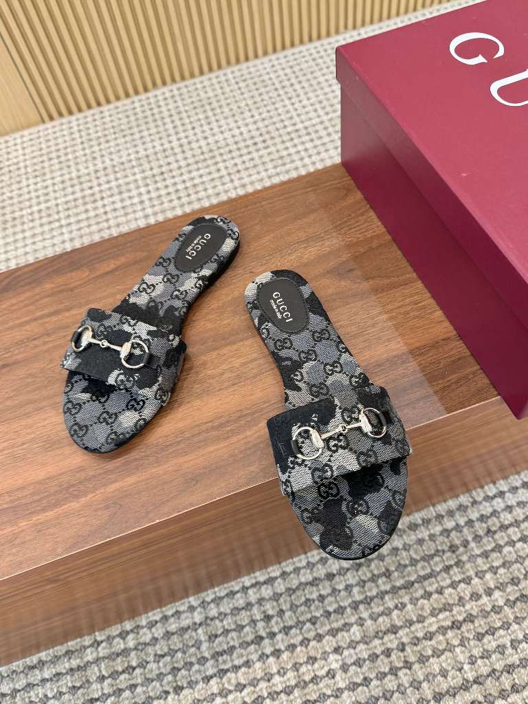 Gucci Slippers(w)-019