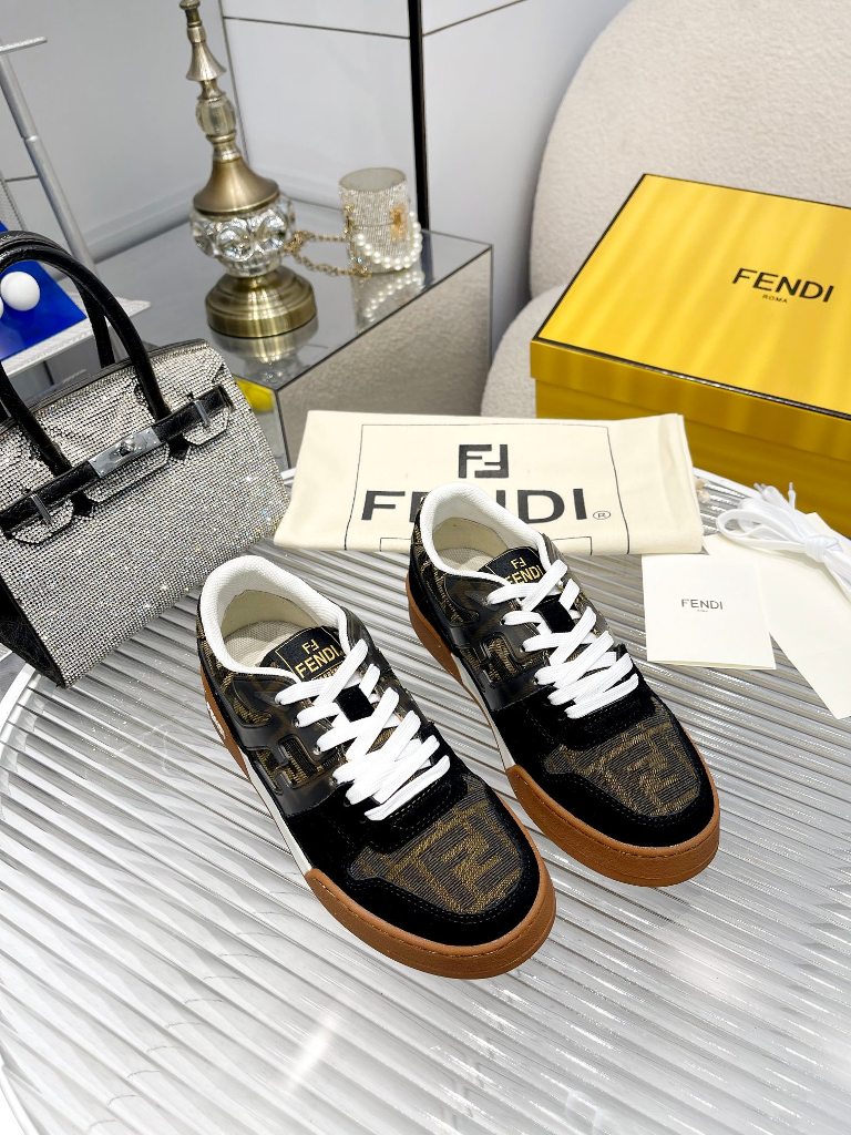 Fendi Couple Shoes-003