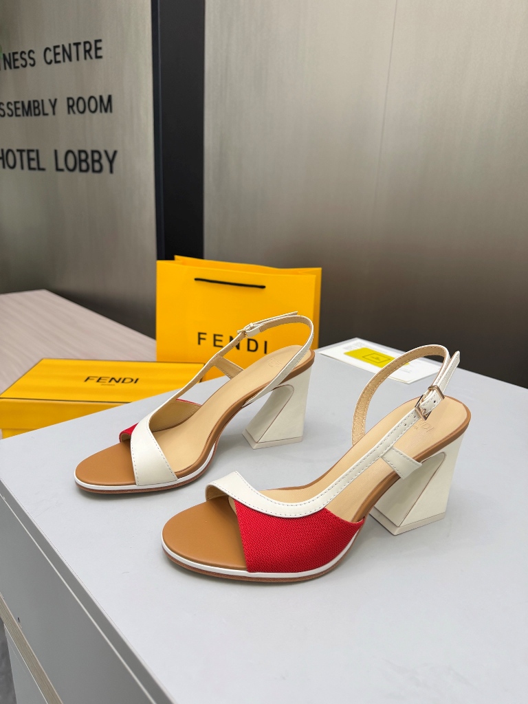 Fendi High Heeled Sandals(w)-004