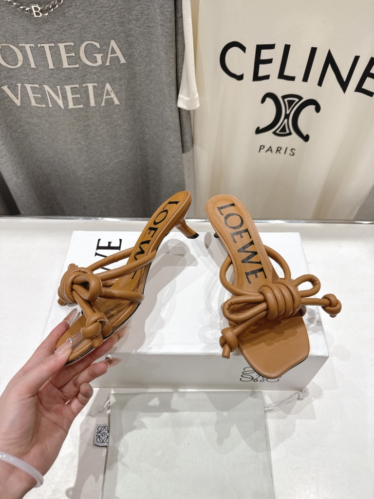 LOEWE Slippers(w)-008