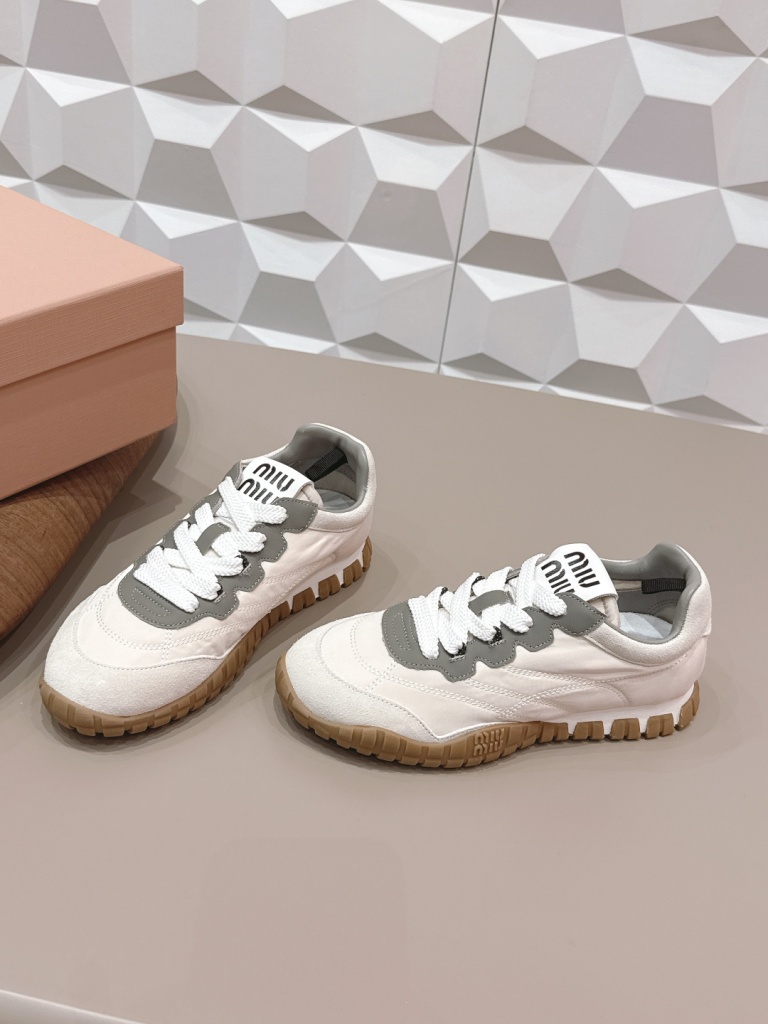 MiuMiu Shoes(w)-009