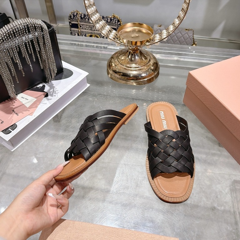 MiuMiu Slippers(w)-002
