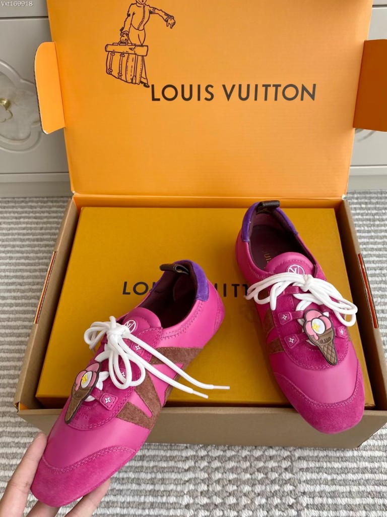 LV Couple Shoes-024