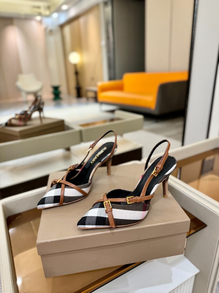 Burberry High Heeled Sandals(w)-011