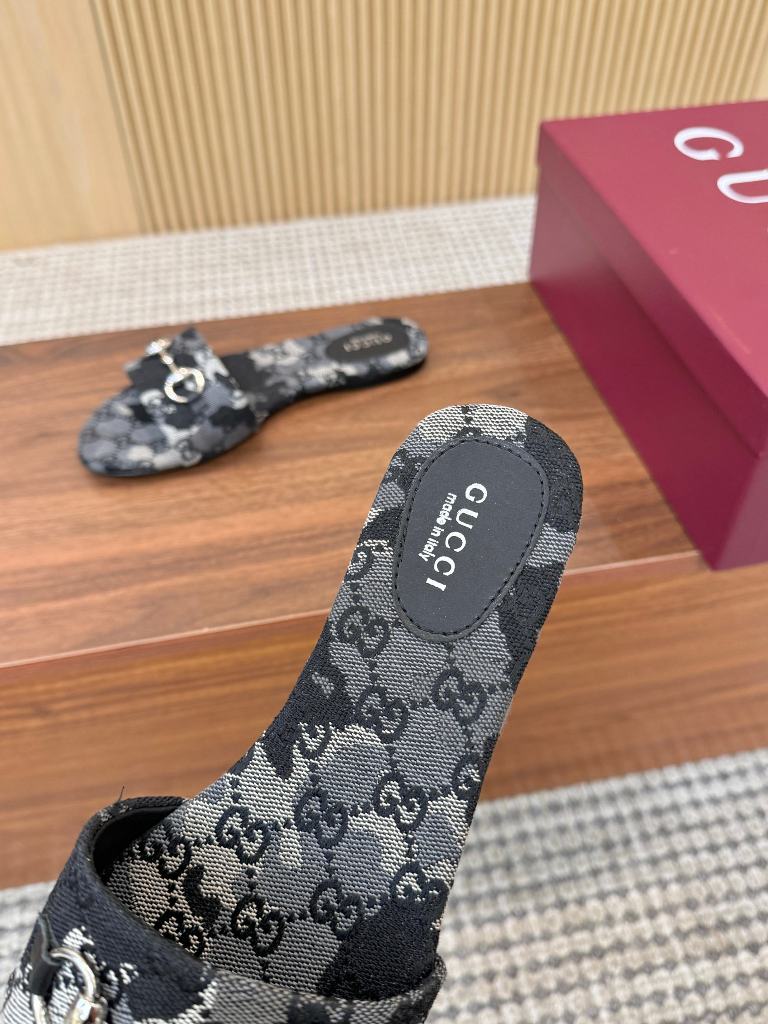 Gucci Slippers(w)-019