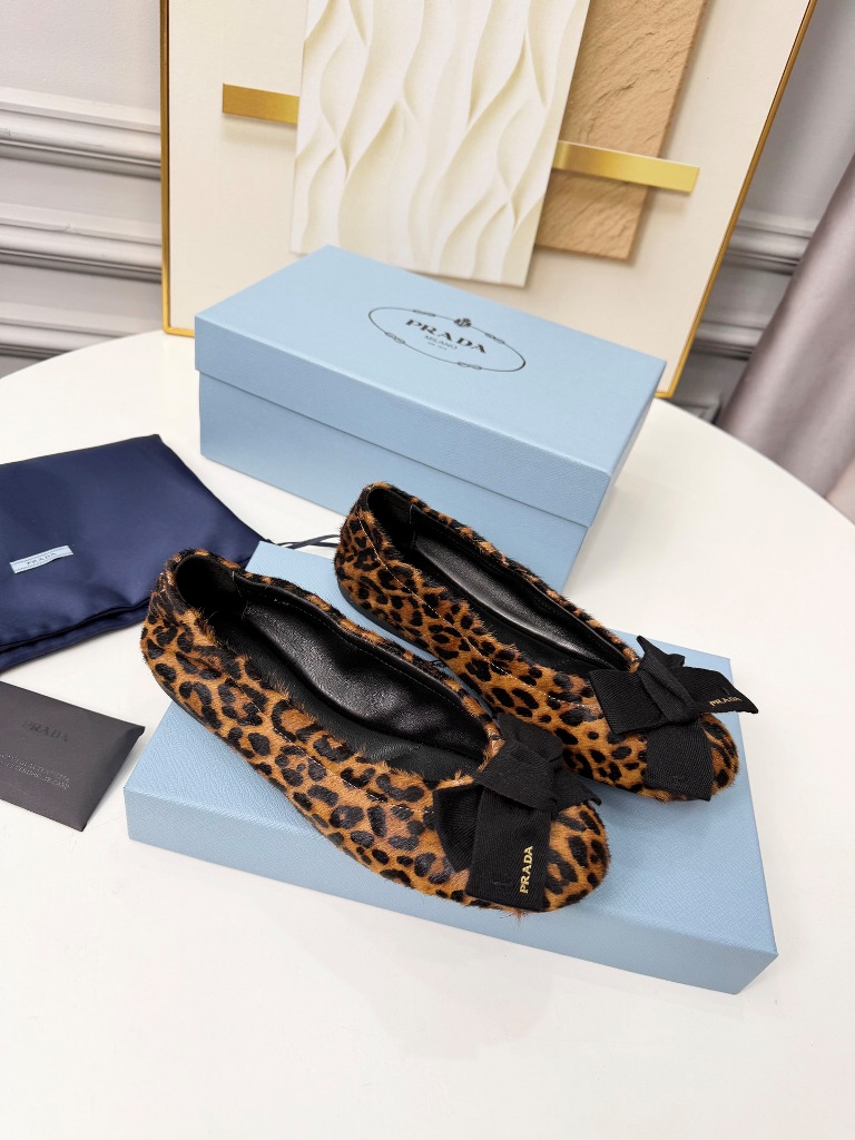 Prada Shoes(w)-003