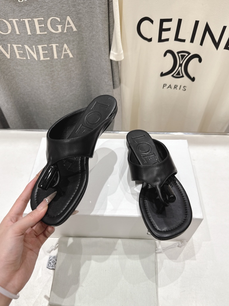 LOEWE Slippers(w)-002