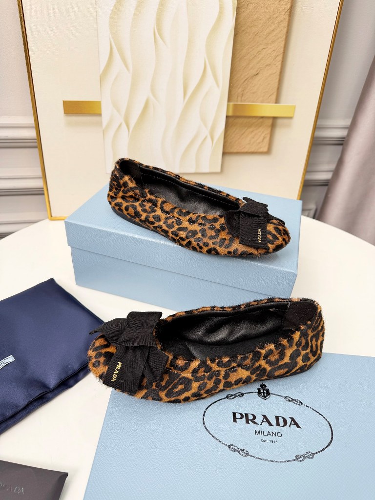 Prada Shoes(w)-003