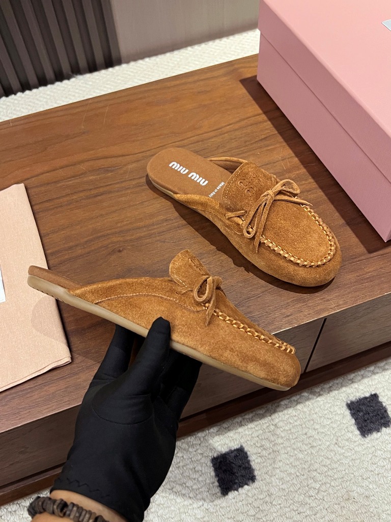 MiuMiu Slippers(w)-009