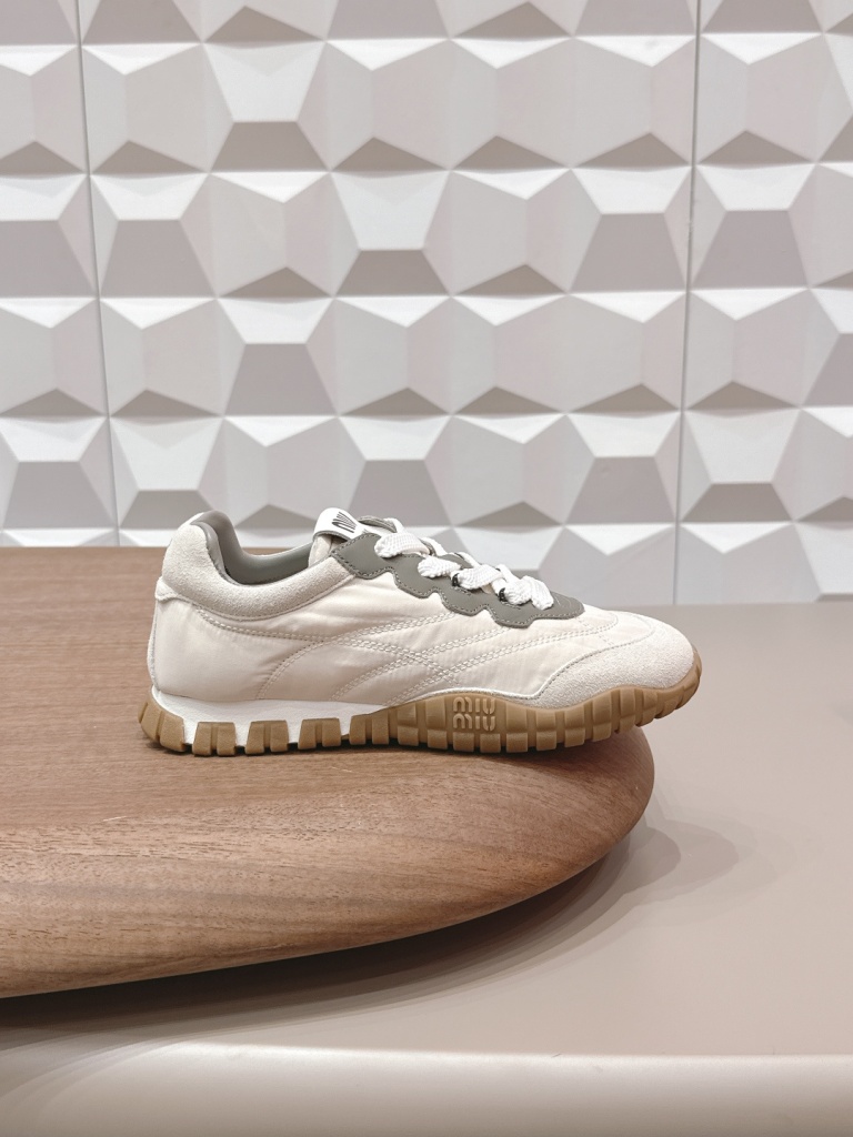MiuMiu Shoes(w)-009