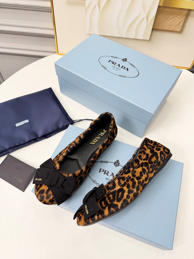 Prada Shoes(w)-003