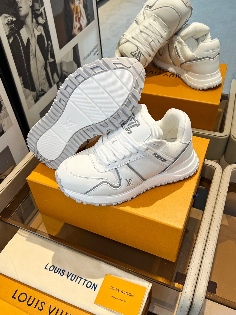 LV Couple Shoes-018
